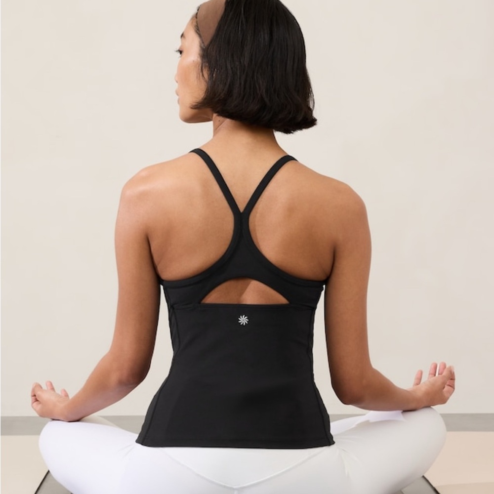 Athleta Vital Built In Bra Tank. Medium Black